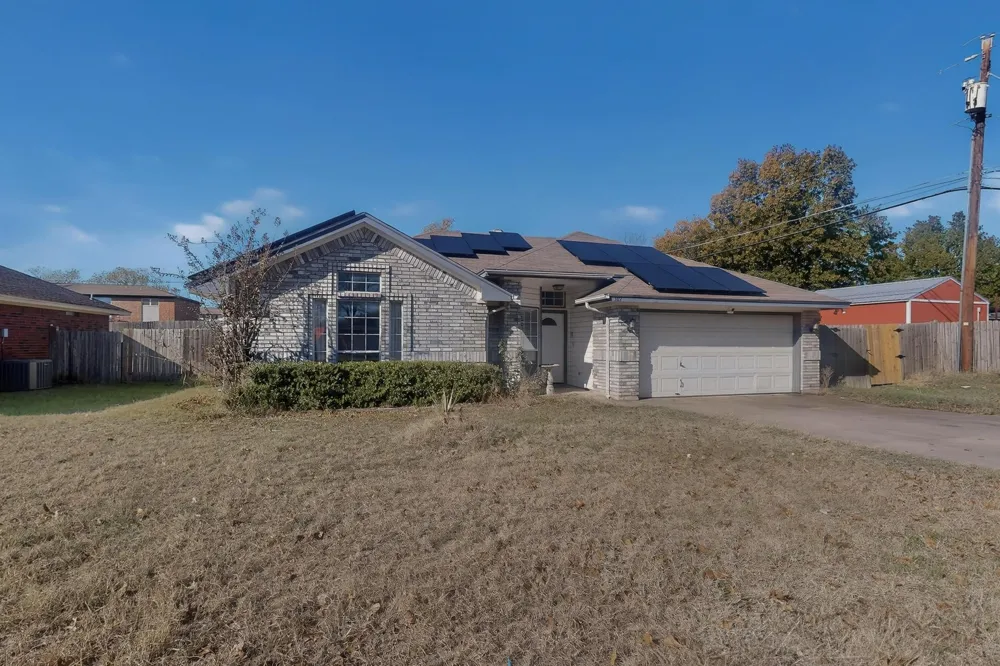 107 Catie Lane Joshua, TX 76058