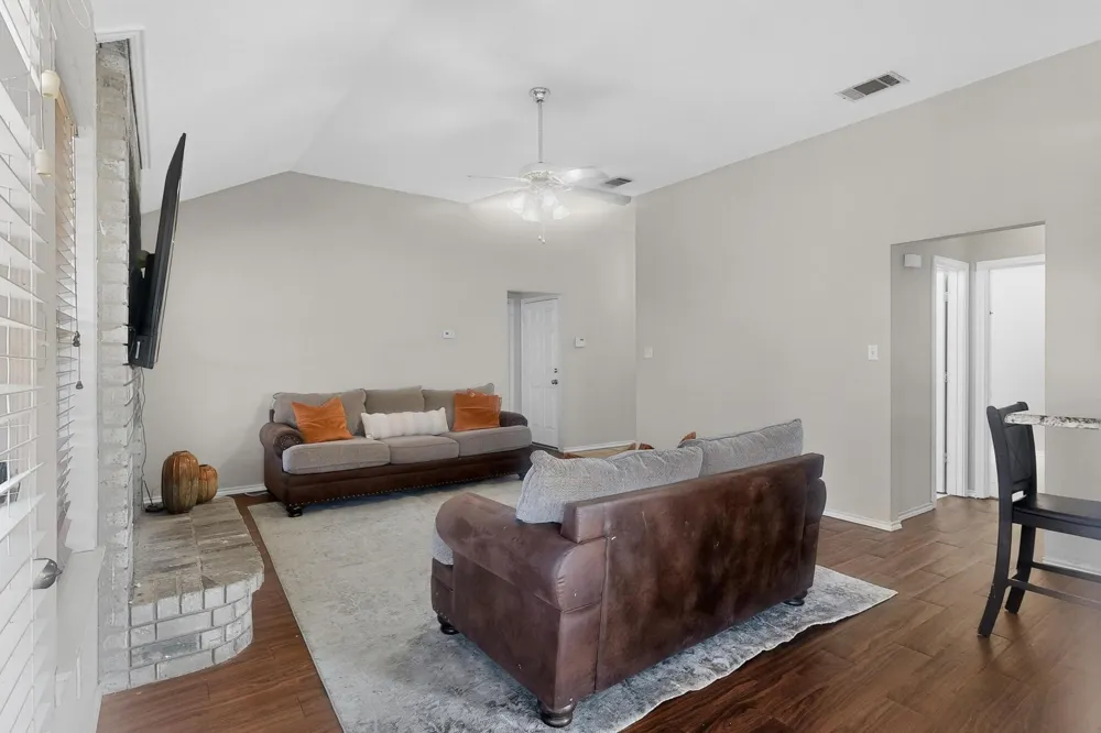 107 Catie Lane Joshua, TX 76058