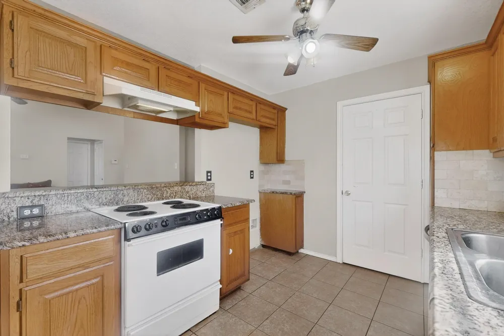 107 Catie Lane Joshua, TX 76058