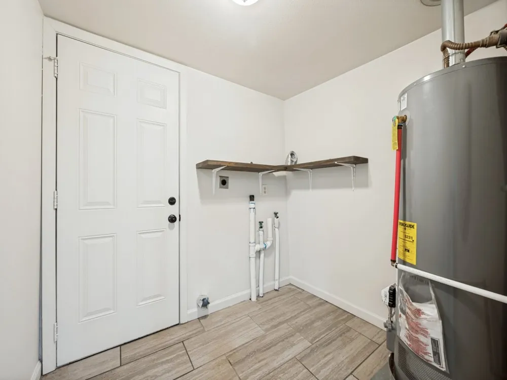 541 Denison Street Gainesville, TX 76240