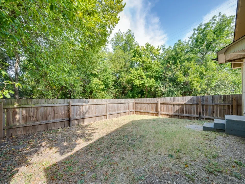 541 Denison Street Gainesville, TX 76240