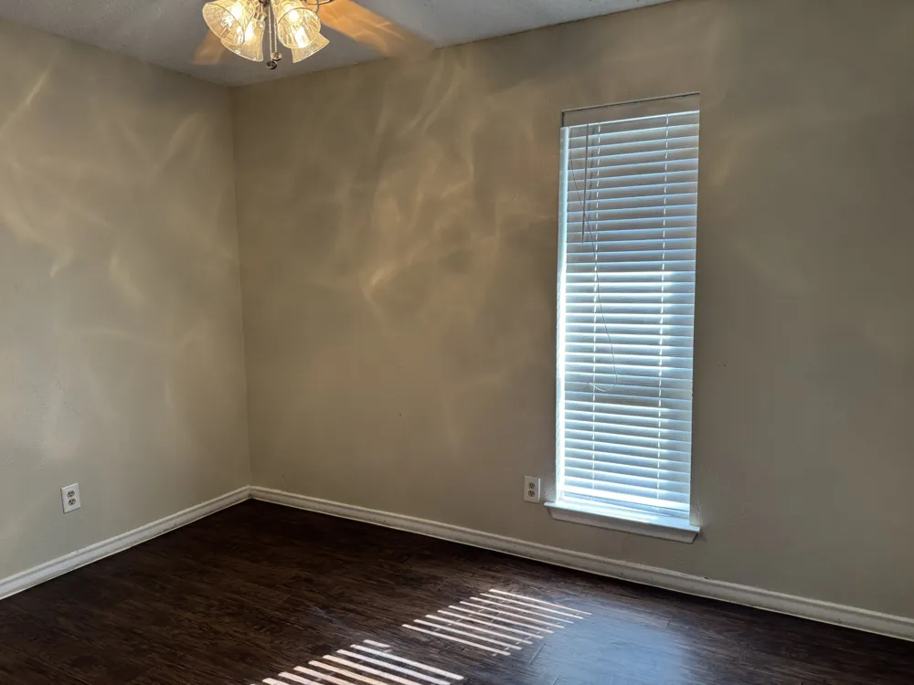 705 Kingsbridge Drive Garland, TX 75040