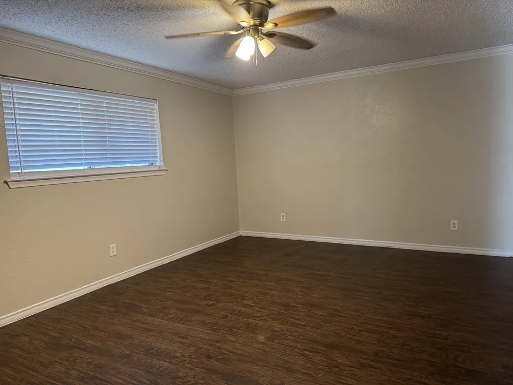 705 Kingsbridge Drive Garland, TX 75040