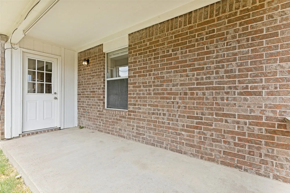 200 Cutting Horse Lane Keller, TX 76248