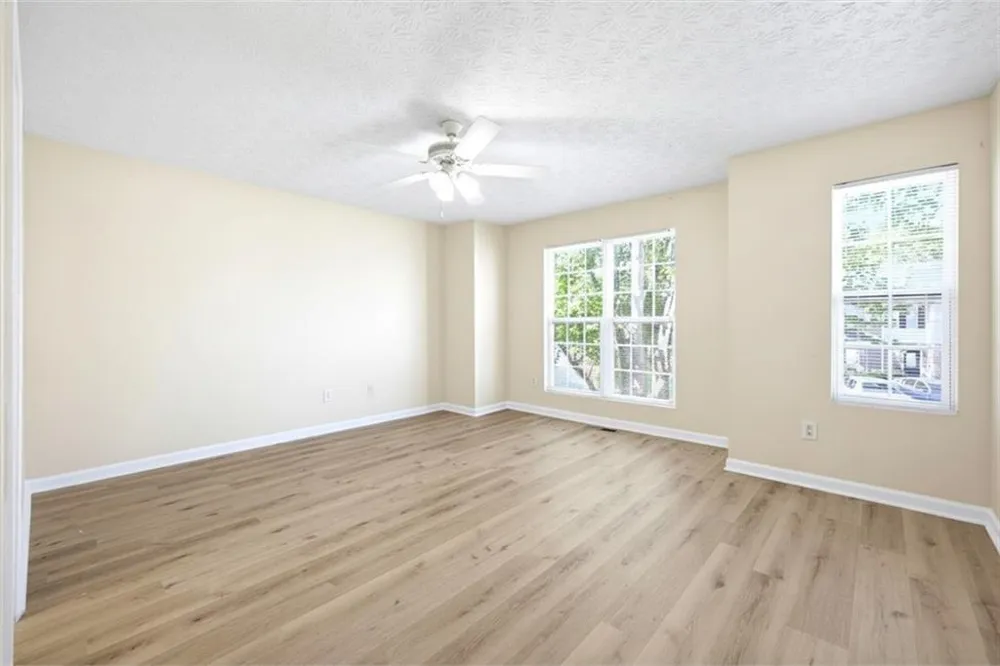 1934 Grove Way Hampton, GA 30228