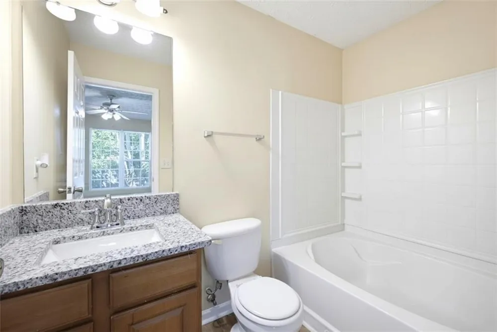 1934 Grove Way Hampton, GA 30228