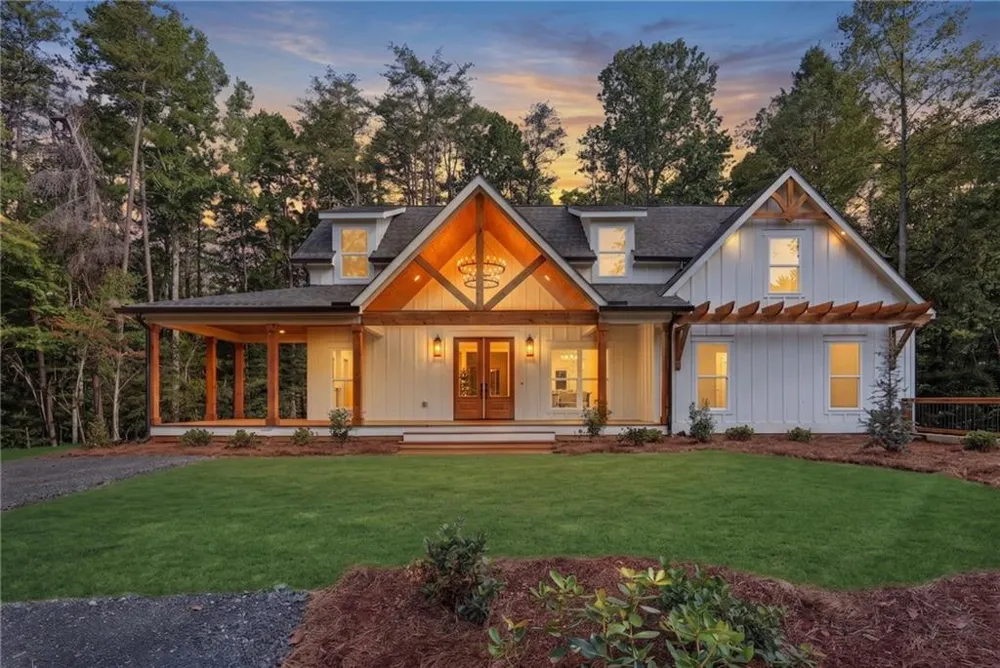 300 Rainmore Drive Dahlonega, GA 30533