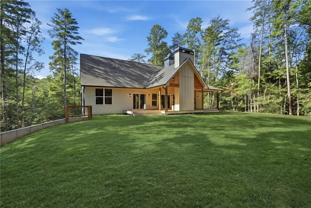 300 Rainmore Drive Dahlonega, GA 30533