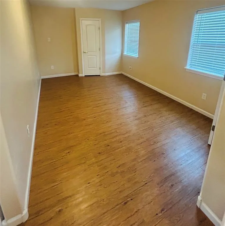 1025 14th Street Dickinson, TX 77539