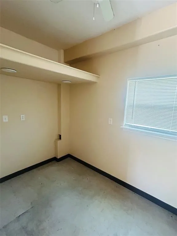 1025 14th Street Dickinson, TX 77539