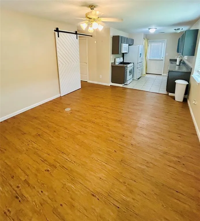 1025 14th Street Dickinson, TX 77539