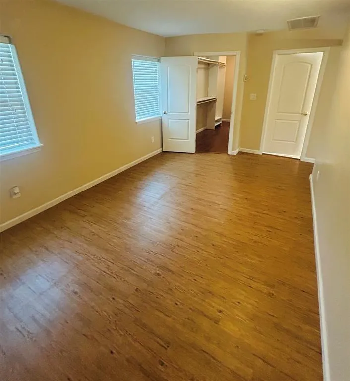 1025 14th Street Dickinson, TX 77539