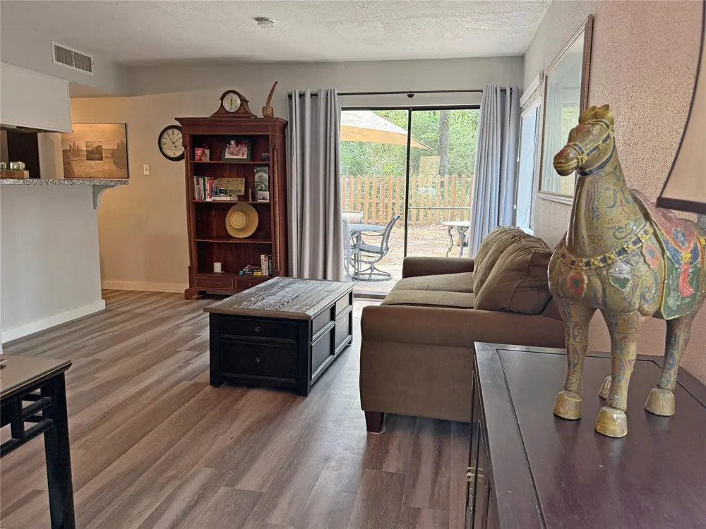 28625 Magnolia Court Huntsville, TX 77320