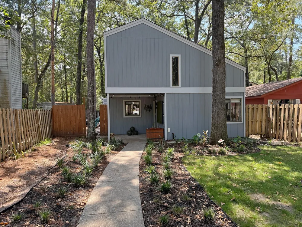 28625 Magnolia Court Huntsville, TX 77320