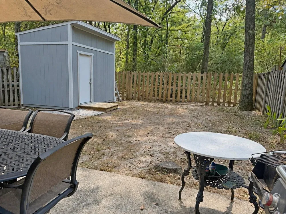 28625 Magnolia Court Huntsville, TX 77320