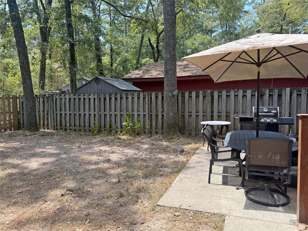 28625 Magnolia Court Huntsville, TX 77320