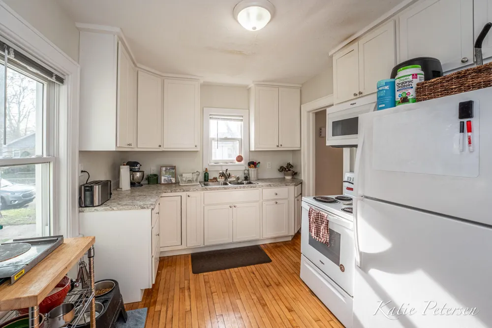1843 Fair Avenue Muskegon, MI 49441