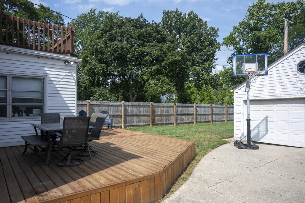 4302 Arlington Drive Royal Oak, MI 48073