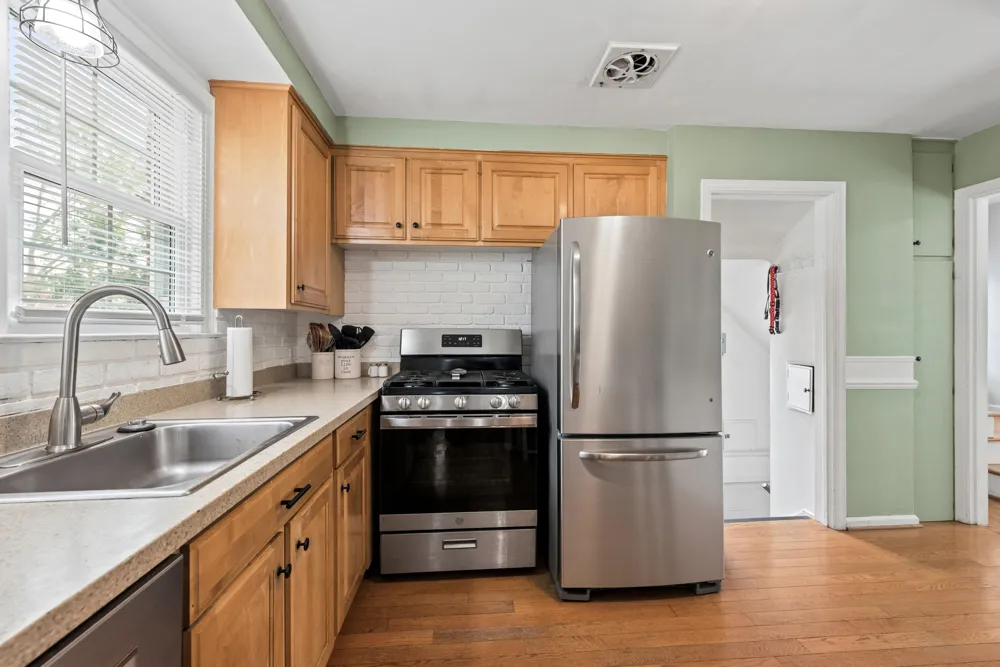 4302 Arlington Drive Royal Oak, MI 48073