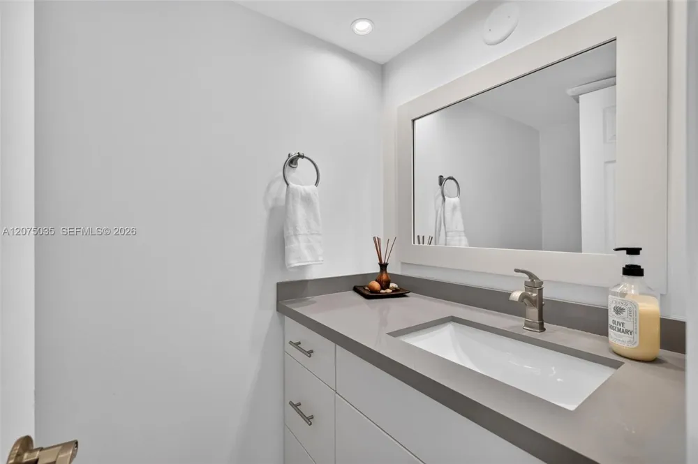 203 Poinciana Dr #103 Sunny Isles Beach, FL 33160