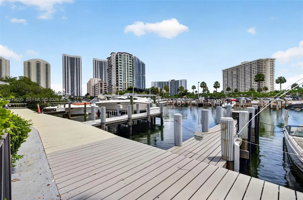 203 Poinciana Dr #103 Sunny Isles Beach, FL 33160
