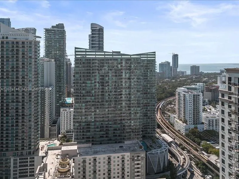 1111 SW 1st Ave #UPH4015 Miami, FL 33130