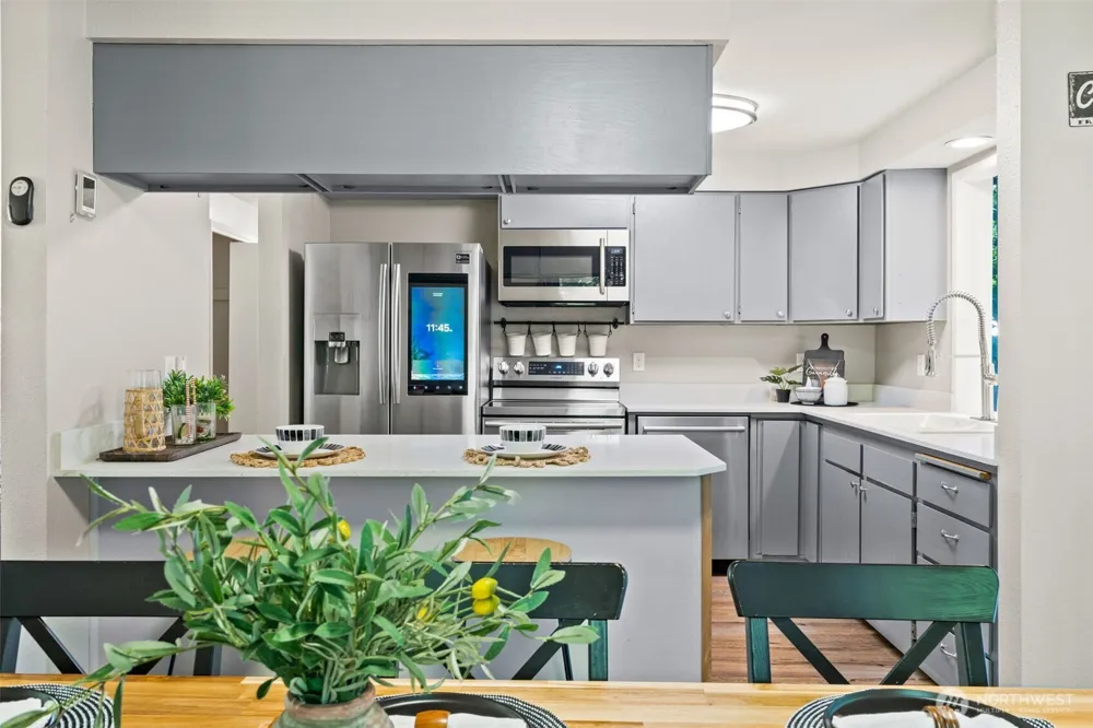 2136 NW Clinton Avenue Poulsbo, WA 98370