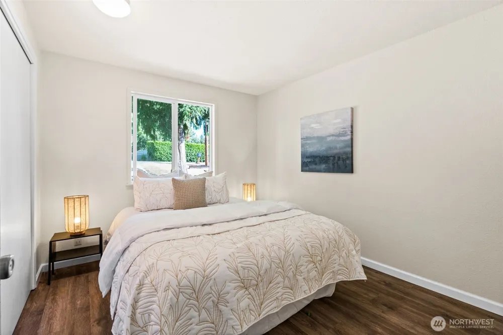 2136 NW Clinton Avenue Poulsbo, WA 98370
