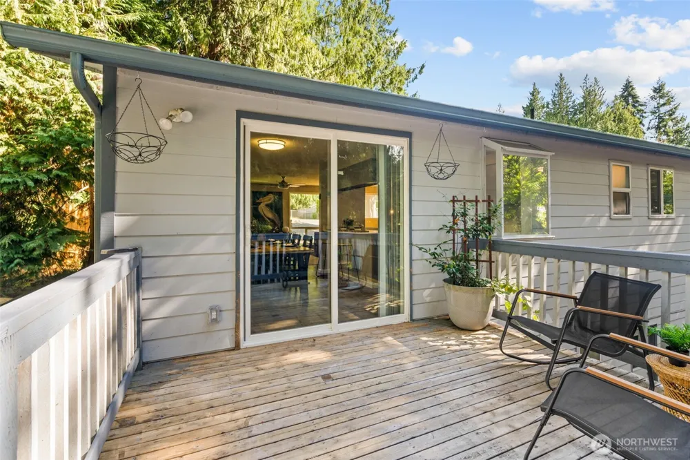 2136 NW Clinton Avenue Poulsbo, WA 98370