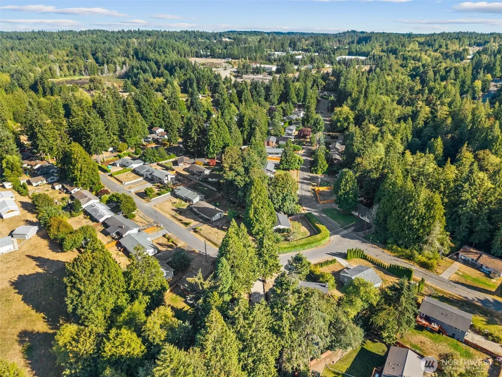 2136 NW Clinton Avenue Poulsbo, WA 98370