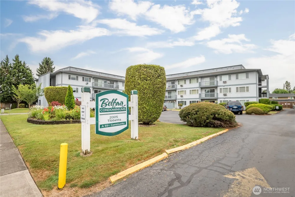 2005 Tibbetts Drive #201 Longview, WA 98632