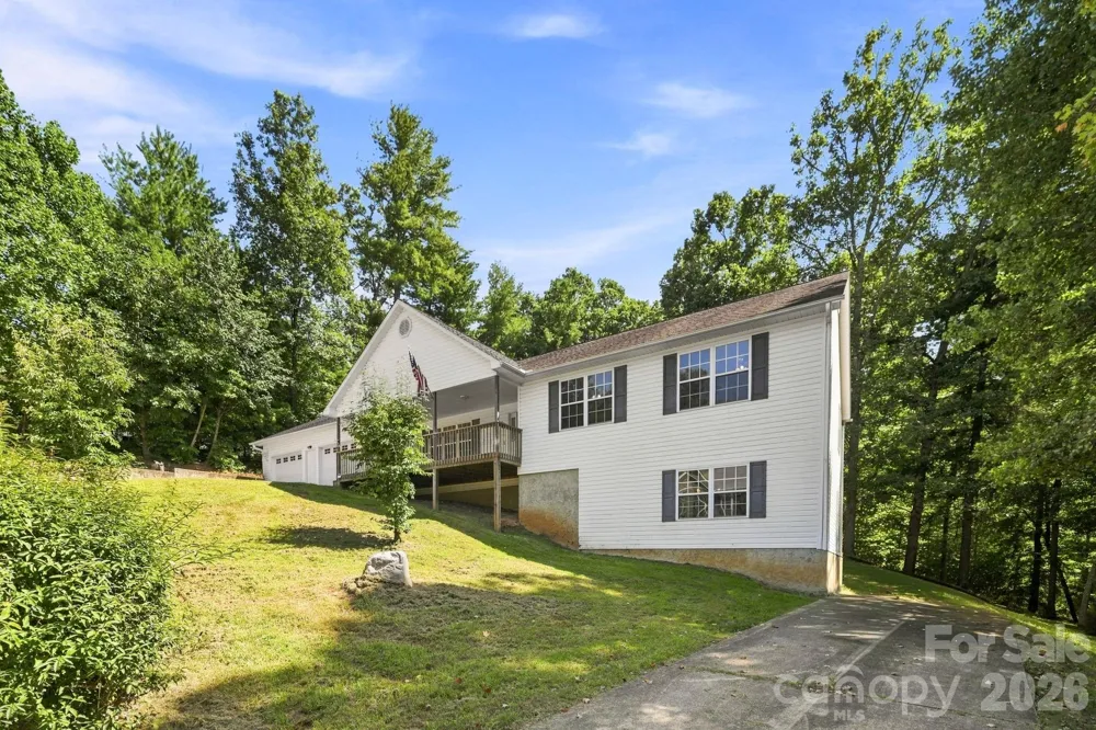62 Chickwood Trail Weaverville, NC 28787