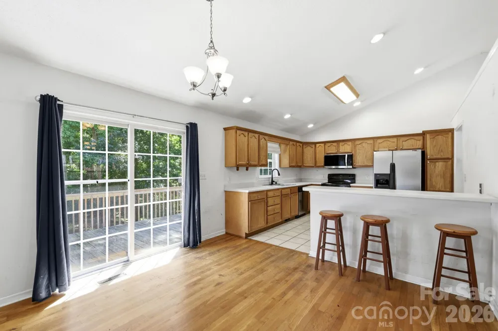 62 Chickwood Trail Weaverville, NC 28787