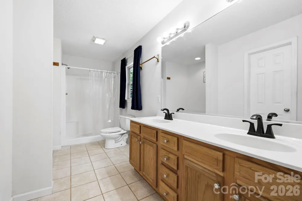 62 Chickwood Trail Weaverville, NC 28787