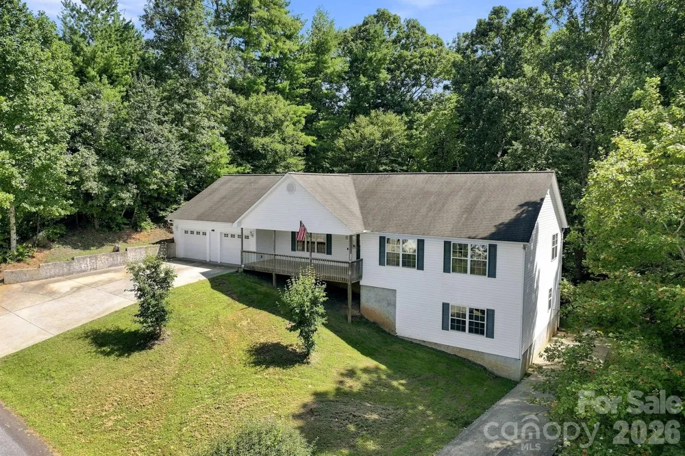 62 Chickwood Trail Weaverville, NC 28787