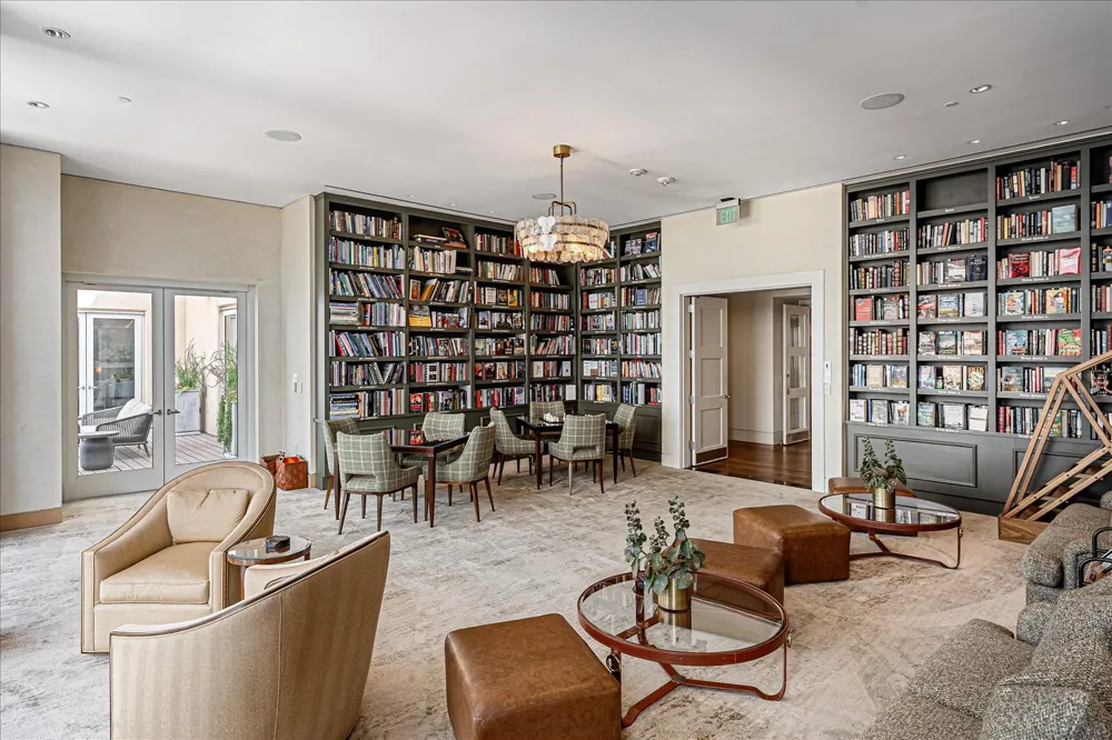 98 San Jacinto Boulevard #1305 Austin, TX 78701