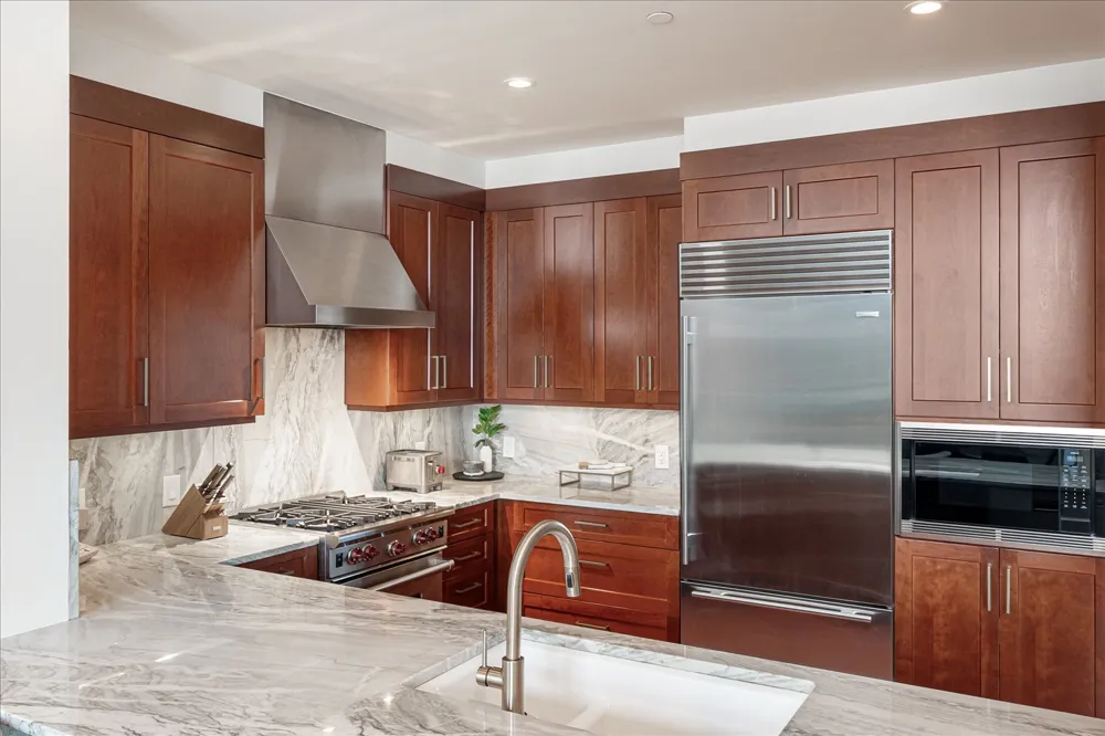 98 San Jacinto Boulevard #1305 Austin, TX 78701