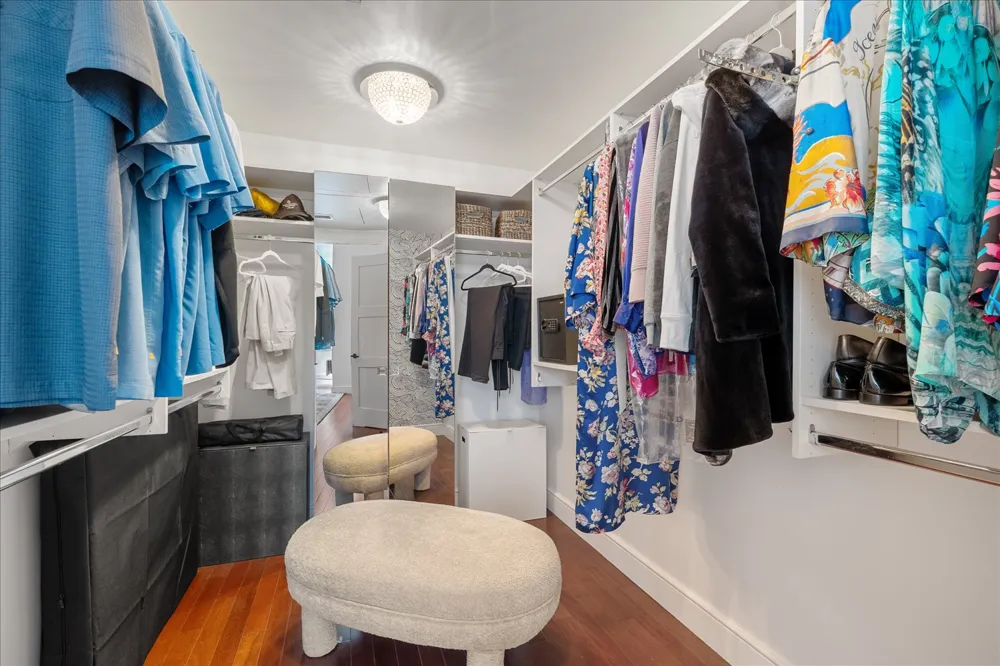 98 San Jacinto Boulevard #1305 Austin, TX 78701