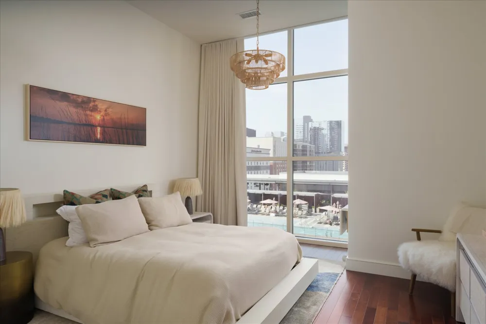 98 San Jacinto Boulevard #1305 Austin, TX 78701