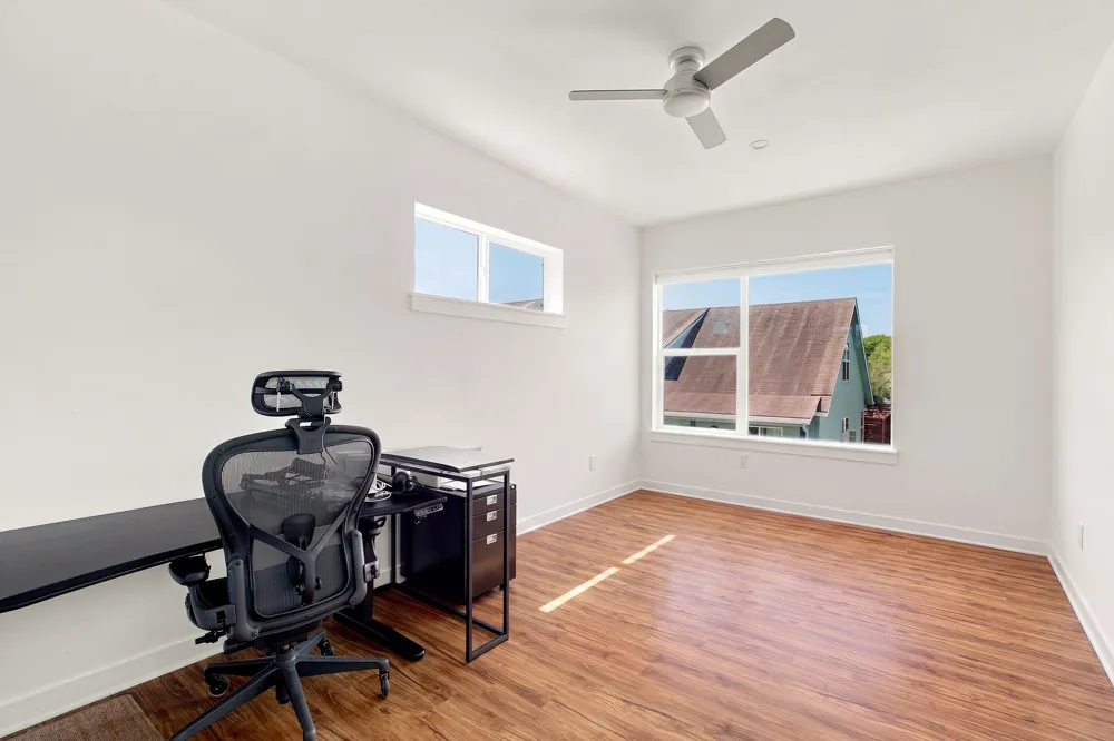 301 W Stassney Lane #5 Austin, TX 78745