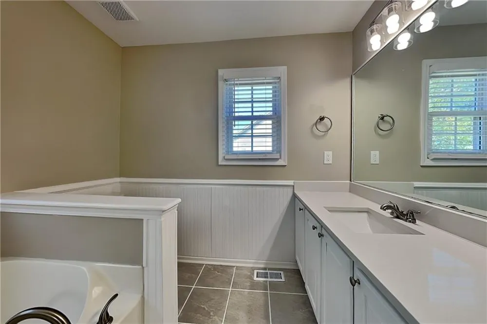 112 Hickory View Lane Acworth, GA 30101