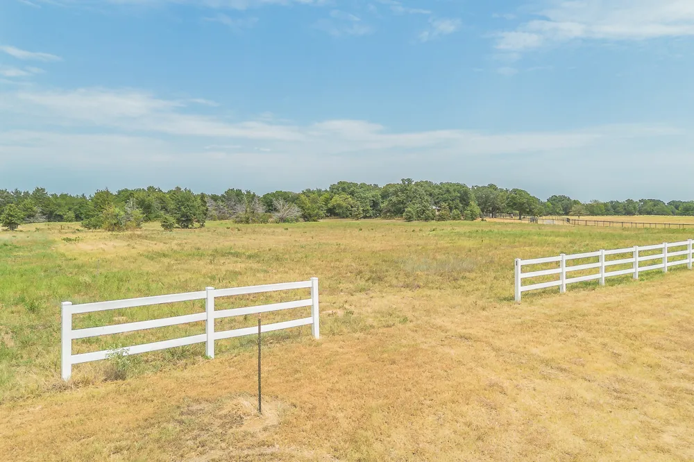 335 County Road 1264 Whitesboro, TX 76273