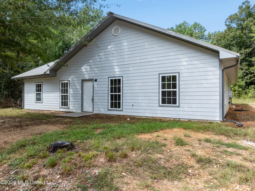 1631 NW Fairman Lane Brookhaven, MS 39601
