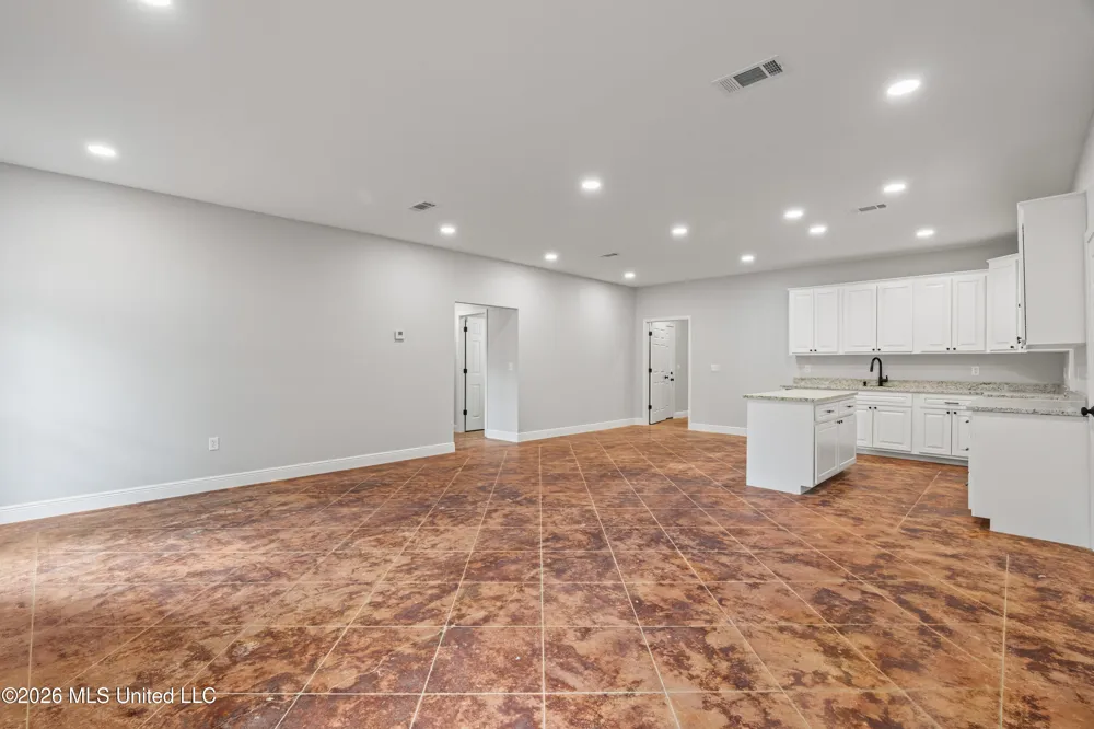 1631 NW Fairman Lane Brookhaven, MS 39601