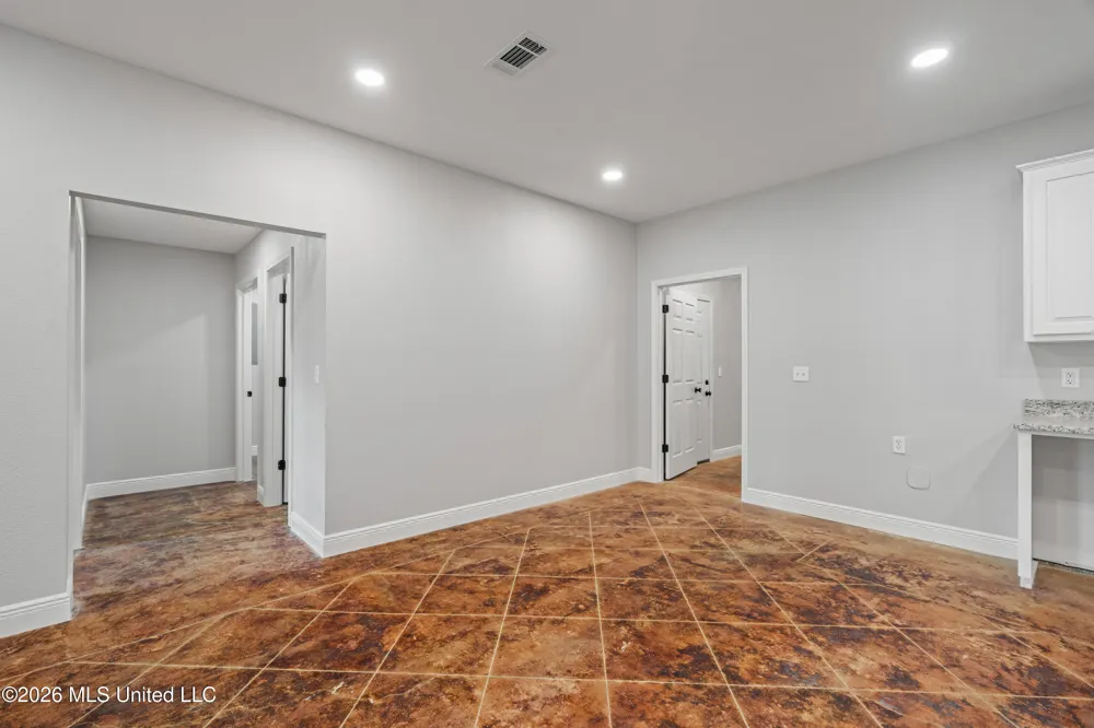 1631 NW Fairman Lane Brookhaven, MS 39601