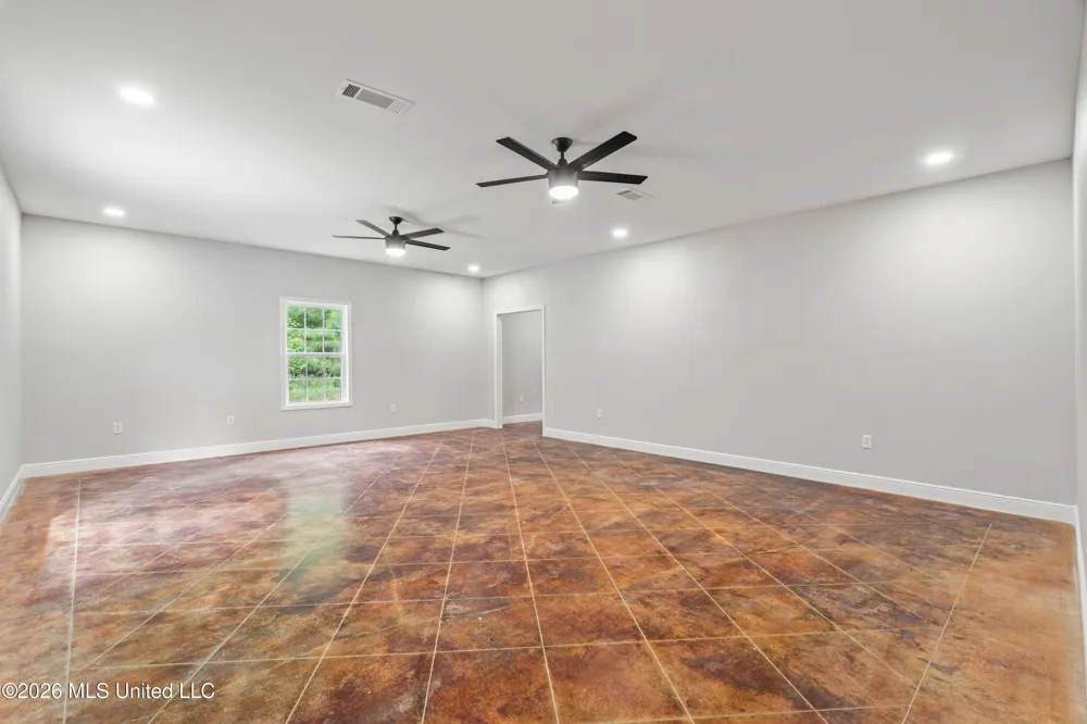 1631 NW Fairman Lane Brookhaven, MS 39601
