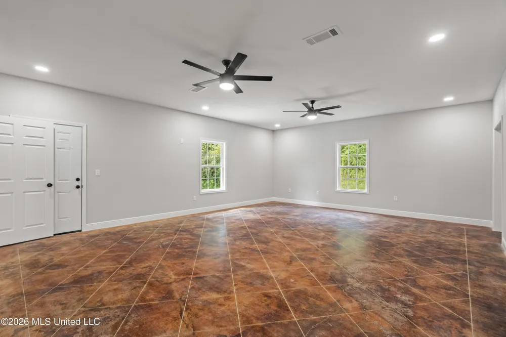 1631 NW Fairman Lane Brookhaven, MS 39601