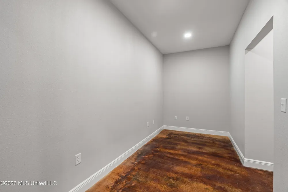 1631 NW Fairman Lane Brookhaven, MS 39601