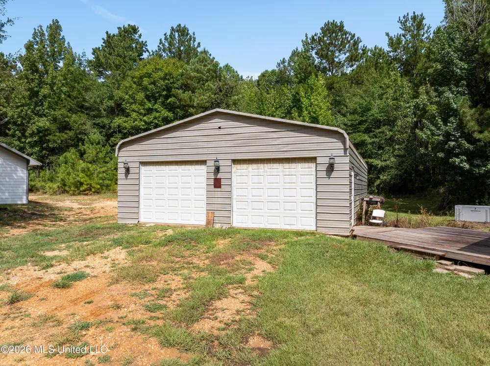 1631 NW Fairman Lane Brookhaven, MS 39601