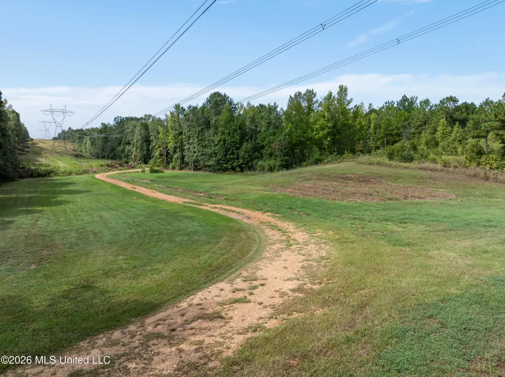 1631 NW Fairman Lane Brookhaven, MS 39601